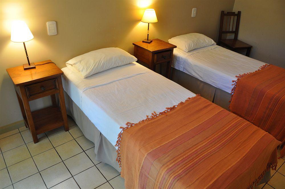 Iguazu Inn Hostel Puerto Iguazú Esterno foto