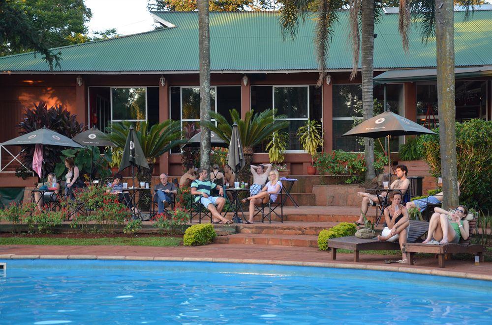 Iguazu Inn Hostel Puerto Iguazú Esterno foto