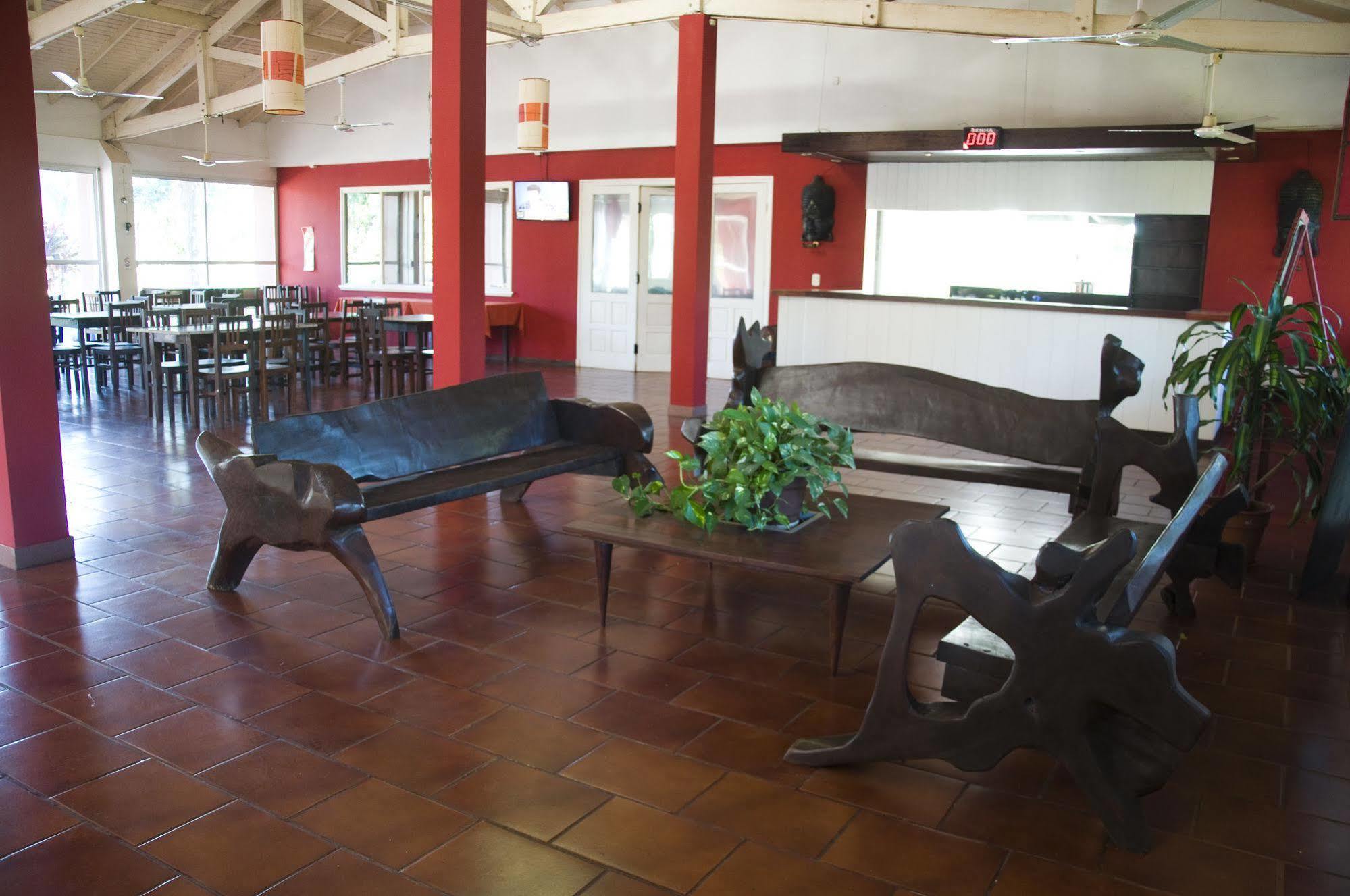 Iguazu Inn Hostel Puerto Iguazú Esterno foto